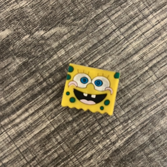 🦋 Set of 3 Crocs Charms 🐌 - Picture 3 of 5